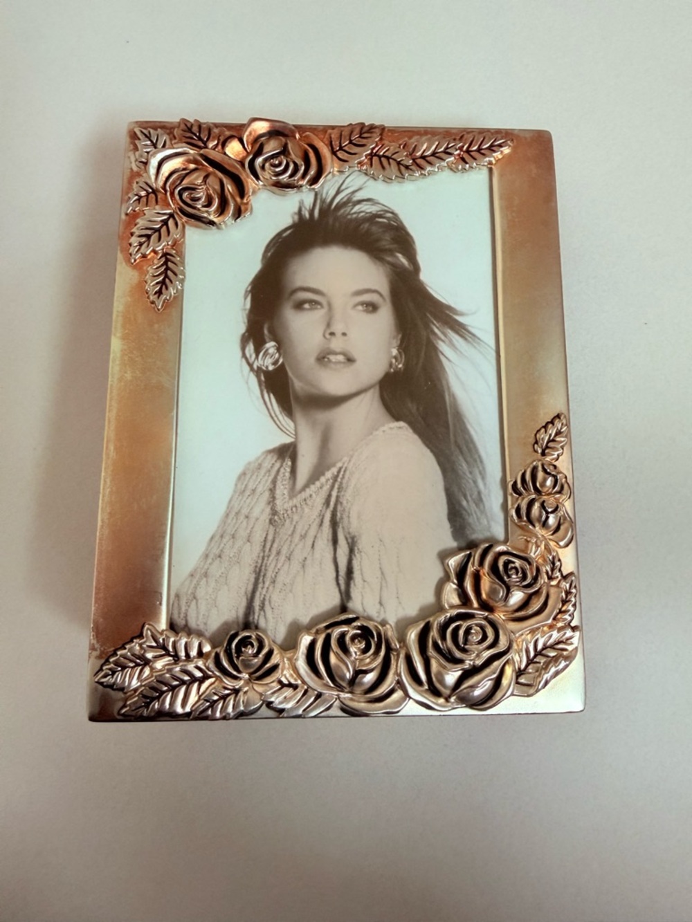 Rose-Embellished Metal Photo Frame in Rose Gold Finish